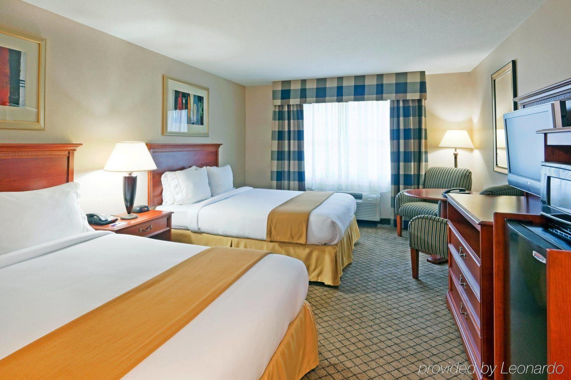 Holiday Inn Express Hotel & Suites Hampton South-Seabrook, An Ihg Hotel Phòng bức ảnh